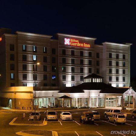 Hilton Garden Inn Hickory Bagian luar foto