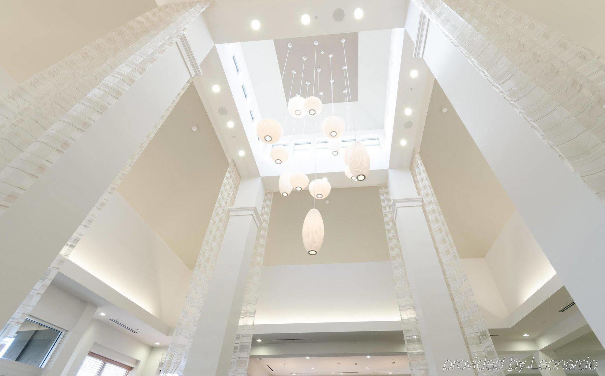 Hilton Garden Inn Hickory Bagian luar foto